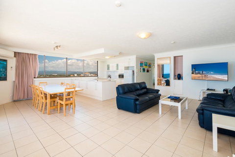 Breakers North Absolute Beachfront Apartments - Official - Pubs and Clubs 30