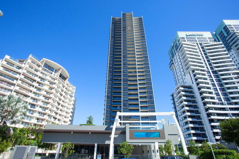 High Floor Ocean View Suites Broadbeach - Pubs and Clubs 28
