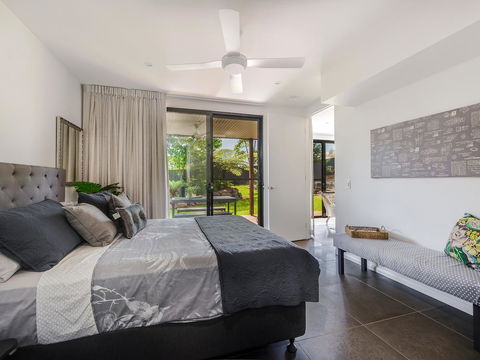 Sam's Buderim Mountain Guest House - Go Out 15