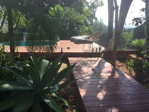 Sam's Buderim Mountain Guest House - Go Out 23