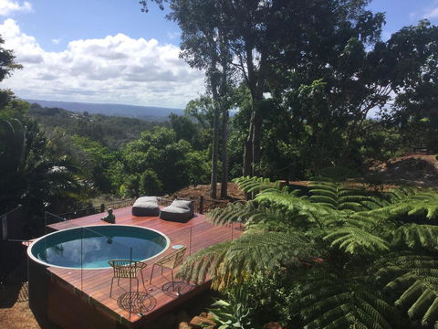 Sam's Buderim Mountain Guest House - Go Out 21