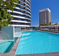 Oracle 2  3 Bedroom Apartments - We Accommodate - Pubs and Clubs