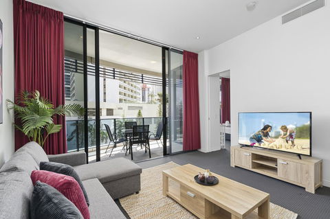 Oracle, 2 & 3 Bedroom Apartments - We Accommodate - Pubs and Clubs 4