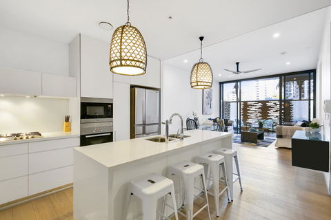 Oracle, 2 & 3 Bedroom Apartments - We Accommodate - Pubs and Clubs 20