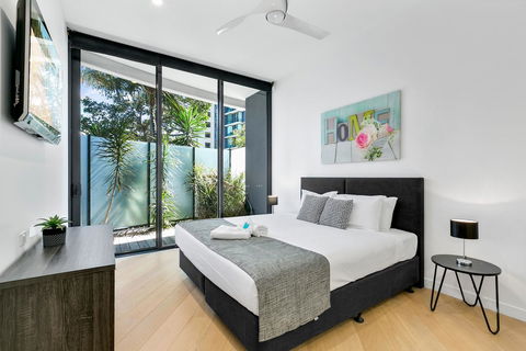 Oracle, 2 & 3 Bedroom Apartments - We Accommodate - Pubs and Clubs 13