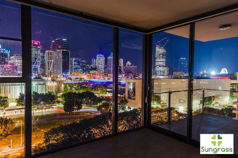 Fleet Lane Apartments - Go Out 0