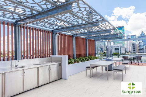 Fleet Lane Apartments - Go Out 22