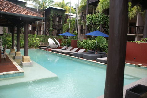 Hibiscus Resort & Spa - Official Onsite Reception & Check In - Pubs and Clubs 9