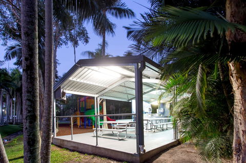 Ingenia Holidays Noosa North - Pubs and Clubs 17