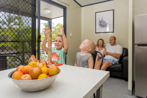 Ingenia Holidays Noosa North - Pubs and Clubs 32