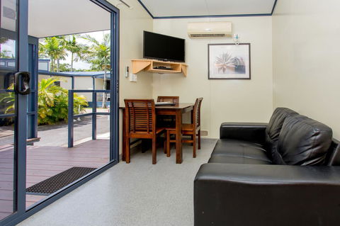Ingenia Holidays Noosa North - Pubs and Clubs 38