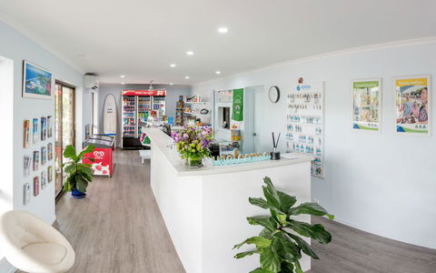 Ingenia Holidays Noosa North - Pubs and Clubs 14