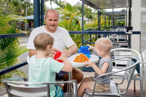 Ingenia Holidays Noosa North - Pubs and Clubs 33