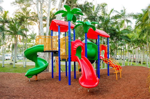 Ingenia Holidays Noosa North - Pubs and Clubs 5