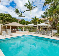 Miami Beachside Holiday Apartments - Pubs and Clubs