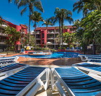 Enderley Gardens Resort - Pubs and Clubs