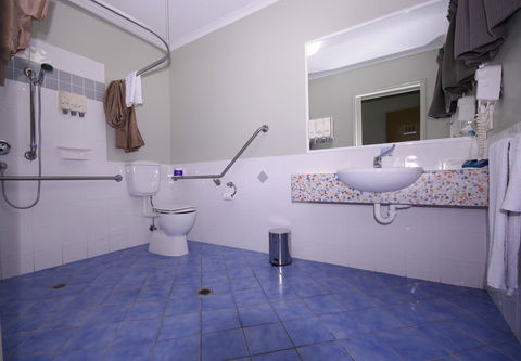 Mackay Resort Motel - Pubs and Clubs 26