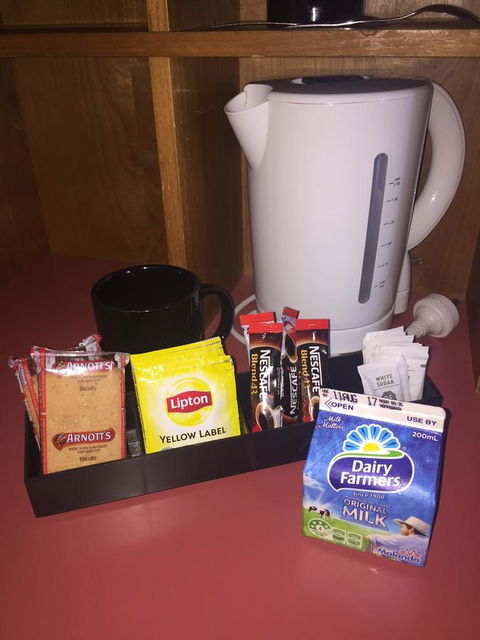 Mackay Resort Motel - Pubs and Clubs 8