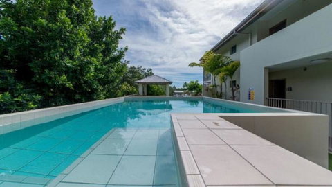 Watersons At Airlie Central Apartments - Go Out 0