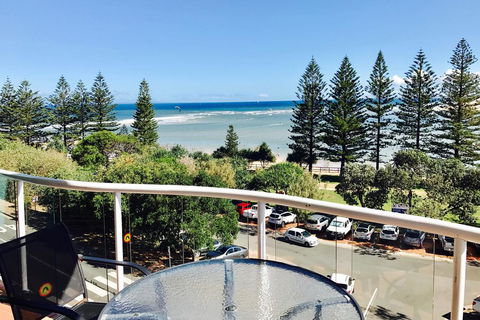 Waterview Resort - Pubs and Clubs 0