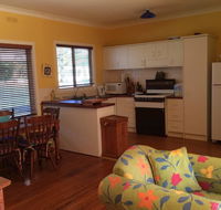 Waterville Beach House - Pubs and Clubs