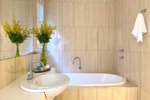 Wattle Terrace - Pubs and Clubs 3