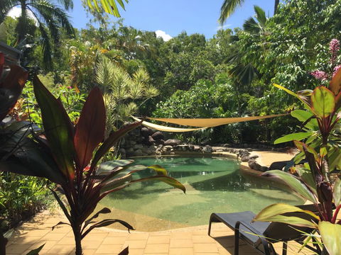 Wayfarer Apartment, In The Heart Of Port Douglas - Pubs and Clubs 1