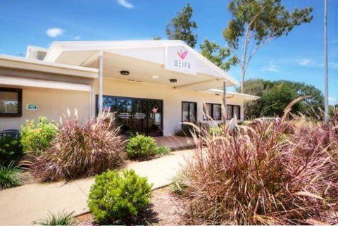 Weipa Motel Resort - Pubs and Clubs 0