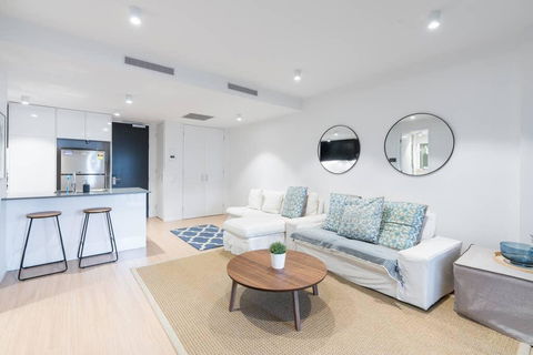 West End Executive Suite, On The Brisbane River. - Go Out 1