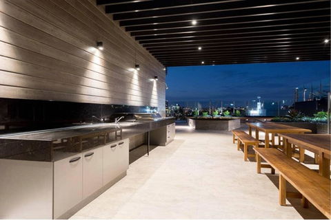 West End Executive Suite, On The Brisbane River. - Go Out 3