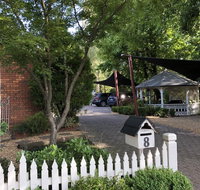 Westwood Lodge Apartments - Pubs and Clubs