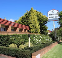 Westwood Motor Inn - Pubs and Clubs