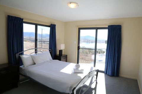 Whistler 4 - Pubs and Clubs 2