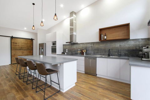 White Star Lodge - Pubs and Clubs 3