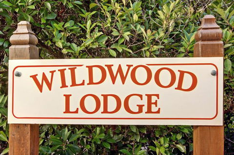 Wildwood Lodge - Pubs and Clubs 1