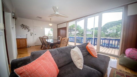 Wilto By The Beach - 4 (1) Wilto Street - Pubs and Clubs 1