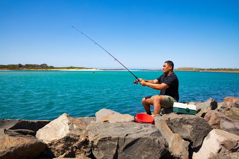 Windang Tourist Park - Pubs and Clubs 1