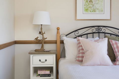 Windsors Edge Cottage Pokolbin - Pubs and Clubs 0