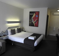 Wine Village Motor Inn - Pubs and Clubs