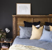 Wombat Edge - Pubs and Clubs