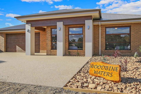 Woodbine Waters - Pubs and Clubs 2