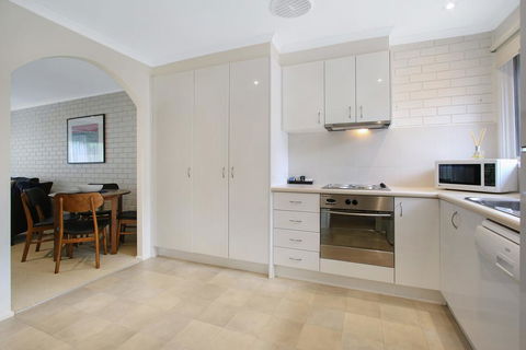 Woody's - In Central Bright - Pubs and Clubs 2