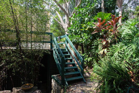 Woolwich Studio Bliss, Your Private Oasis By The Water - Pubs and Clubs 1