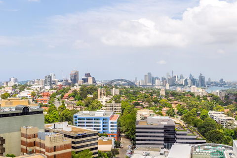 Wyndel Apartments St Leonards - Sergeants - Pubs and Clubs 3