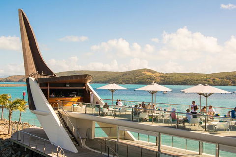 Yacht Club Villa - Pubs and Clubs 0
