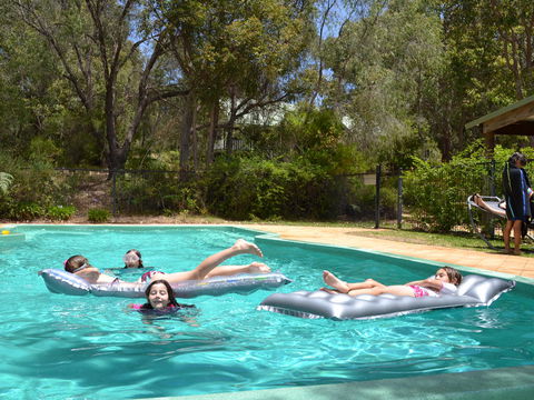 Yallingup Forest Resort - Pubs and Clubs 2