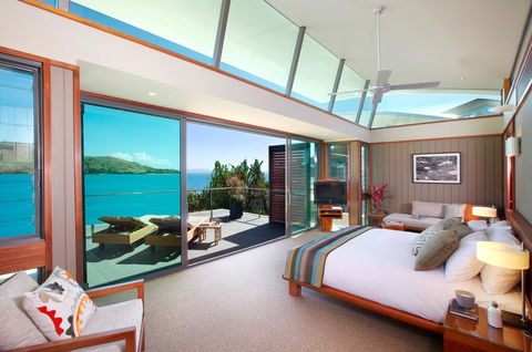Yacht Club Villas - Pubs and Clubs 3