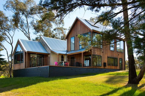 Yandoit Church - Pubs and Clubs 1