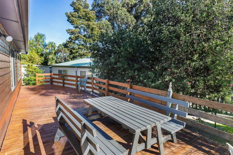 YARRABEE - The Perfect Getaway! - Pubs and Clubs 3