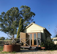 Yea Wood Duck Cabin - Pubs and Clubs